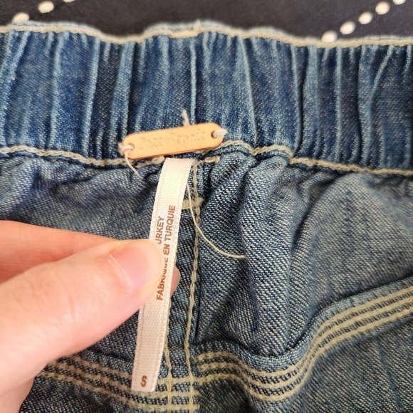 Free People Chloe Baby Barrel Jeans Medium Wash Size Small - Picture 6 of 10